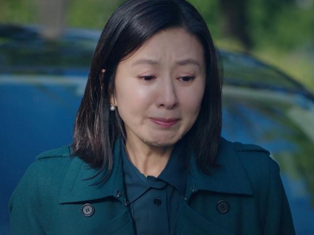 강렬한 시작 '부부의 세계', 시청자도 빠져든 김희애 감정연기