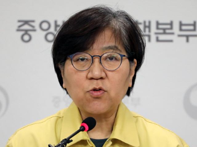 "코로나 사태 진정한 영웅은 한국의 <strong>정은경</strong> 본부장"-WSJ