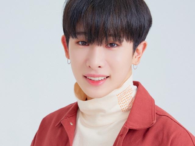몬스타엑스 출신 원호, 스타쉽 산하 하이라인과 전속 계약 "솔로+프로듀서 활동"