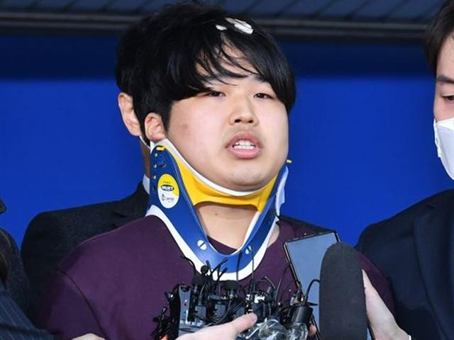 <strong>조주빈</strong> 공범 반성문 본 재판부 “안내는 게 더 낫겠다” 일침