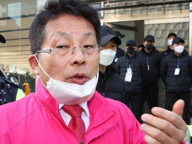 이번엔 현수막 발언 물의... 통합당, <strong>차명진</strong> 제명키로