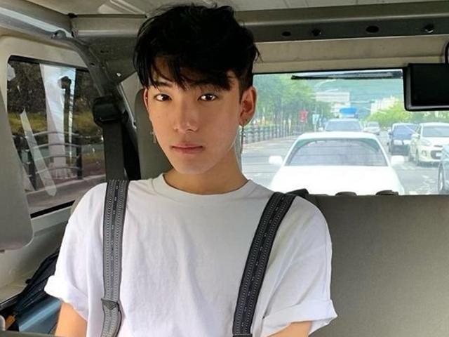 강동원 닮은 꼴? 방송 한 개로 <strong>팬</strong><strong>카페</strong> 17만 회원 만든 훈남