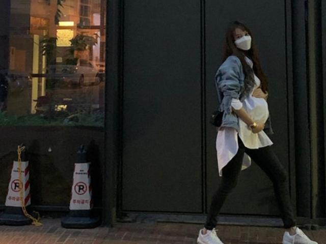 양미라, 출산 임박 만삭에도 모델 핏..<strong>리즈 시절</strong> 각선미 그대로