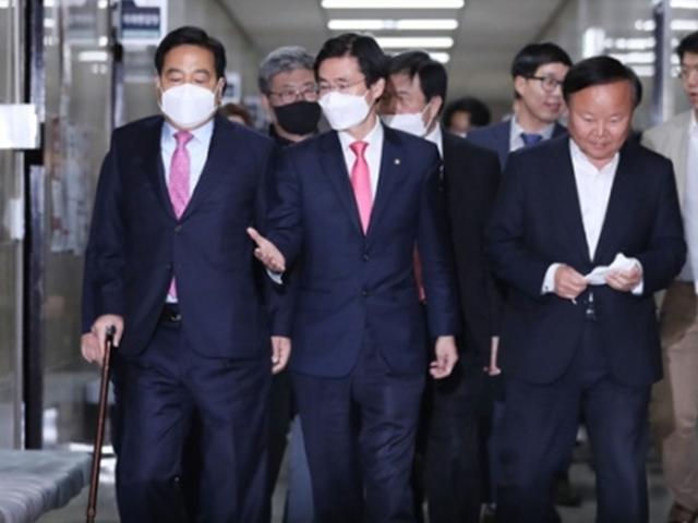 통합당, 오늘 총선 참패 후 첫 <strong>의원총회</strong>…'김종인 비대위' 격론 예상