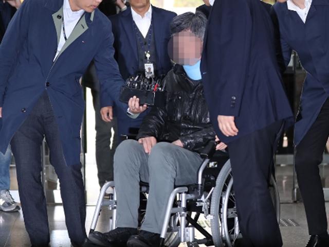 조국 모친 "학교 때문에 집안 망했는데 둘째 탓하니 천불 난다"