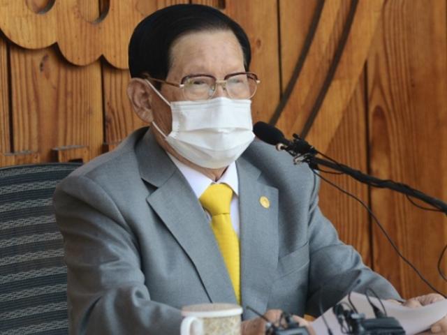 '<strong>재산</strong>권 분쟁' 이만희 내연녀 주장 김남희, 신천지 상대 건물철거 소송전 시작