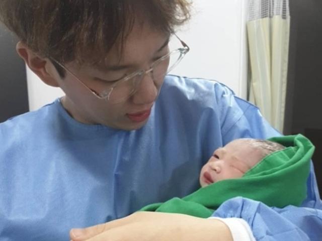 장성규, 두 아들 아빠 됐다… "무조건 사랑할게"