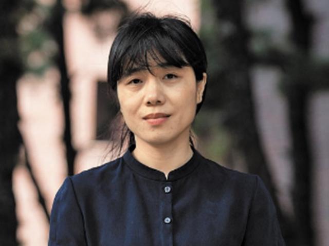 뿌리 뽑혀 흩뿌려진 사람들, 그 참혹했던 여정 따라…