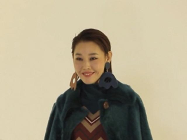 한혜진의 미소 - 기꺼이 책임을 지는 어른의 웃음