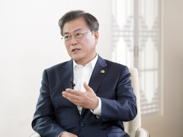 文대통령 "5·18하면 <strong>노무현</strong> 생각난다, 이유는…"