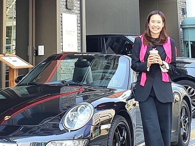 <strong>최민수</strong> 아내 <strong>강주은</strong>, 10년 넘은 애마 포르쉐 인증 "어릴때부터 꿈꿨던 차"