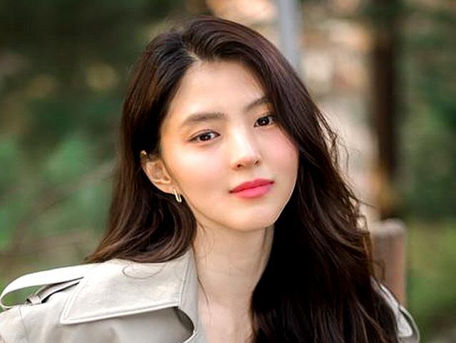 '부부의 세계' <strong>한소희</strong> "<strong>과거</strong>사진 화제? 그때도 지금도 나…오히려 감사"