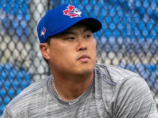 류현진 연봉 4분의 1토막 날까… <strong>MLB</strong> 삭감안 제시