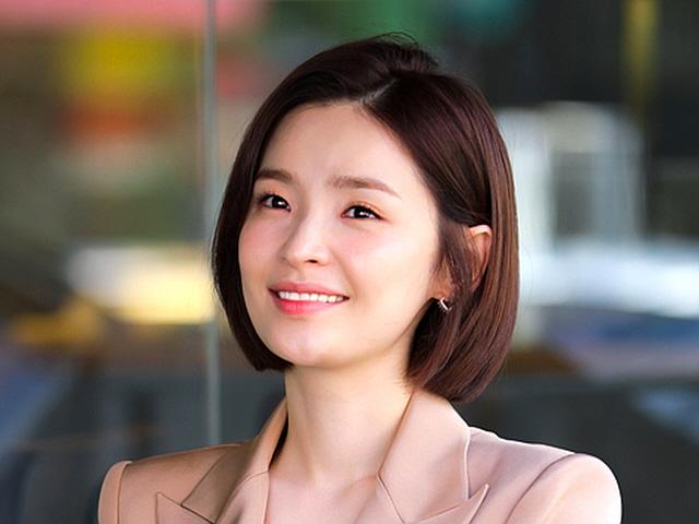 전미도 "자고 일어나니 스타? 온 우주가 날 도와줘"