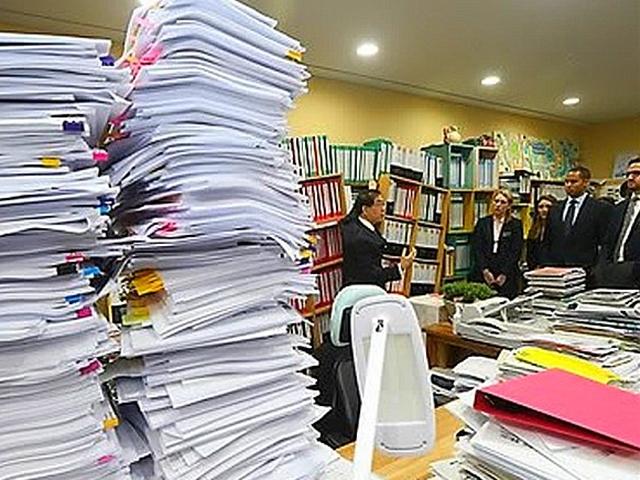 죽어라 공부해서 합격한 공무원, 딱 6개월만에 그만둔 이유