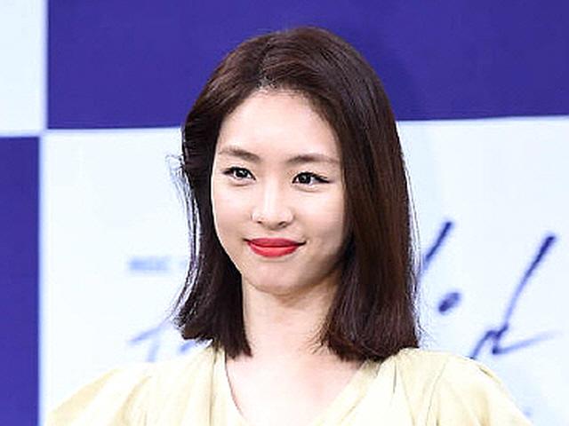 이연희, 2일 연상 연인과 결혼 "소중한 인연과 작은 예식 올려"