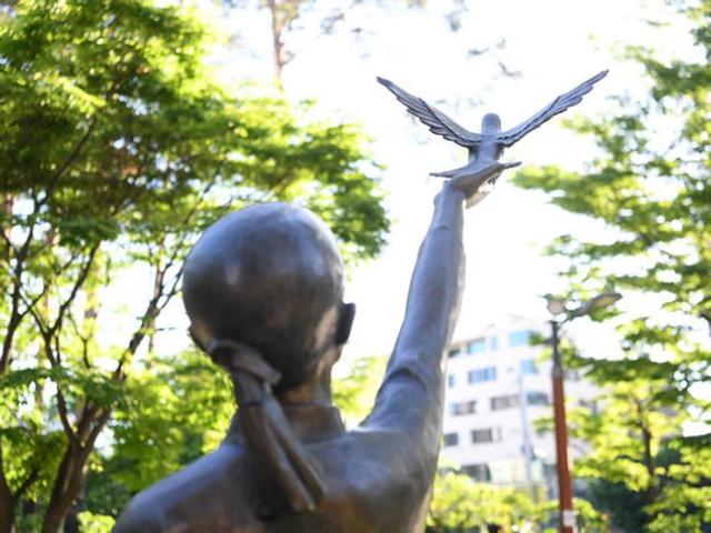 우리가 몰랐던 <strong>소녀상</strong>들… 몸짓 달라도 의미는 하나