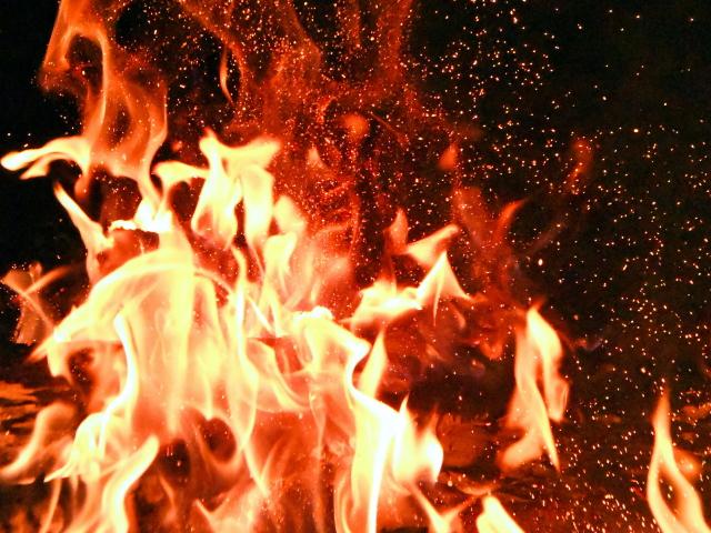 法, 불 나자 생후 12개월 아들 두고 대피한 20대 母 무죄