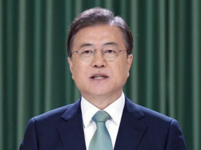 北 말폭탄 때문에…文대통령, DJ <strong>넥타이</strong> 두 번 빌린 사연