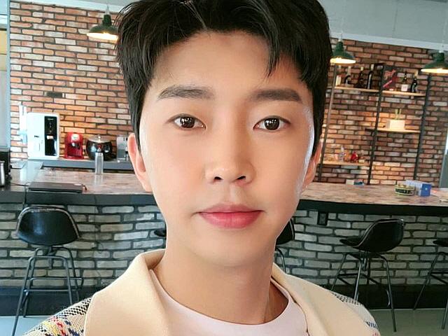 <strong>임영웅</strong>, 취약계층 아동 위해 1억원 기부