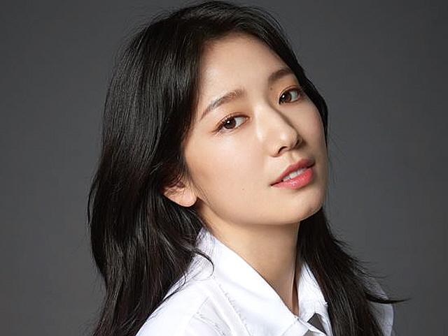 '#살아있다' 박신혜 "♥<strong>최태준</strong>과 공개연애? 잘 만나고 있다"