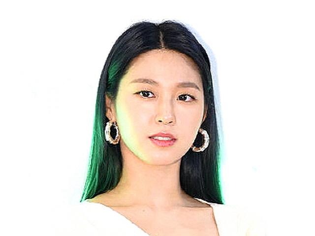 '권민아 괴롭힘' 지민, <strong>AOA</strong> 탈퇴+활동 중단→설현도 불똥 '갑론을박'