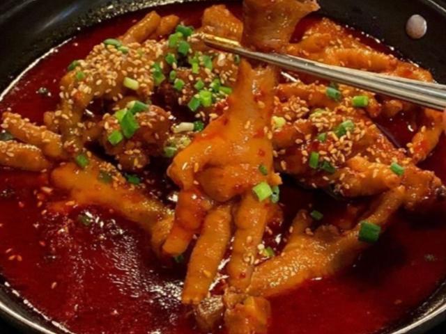 국민 안주 1등! 전국 <strong>닭발</strong> 맛집 BEST 5