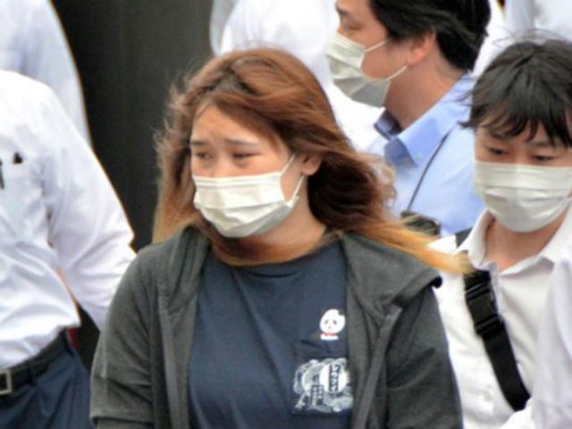 집에서 굶어죽은 3살 딸…20대 엄마는 8일간의 <strong>여행</strong> 떠났다
