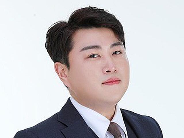 김호중 '<strong>사랑의 콜센타</strong>' 하차, 사유는 군 문제..前 매니저 만날 예정