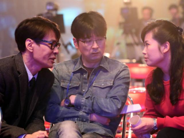 “탁현민 측근 회사, 靑·정부행사 30억 어치 <strong>수주</strong>”