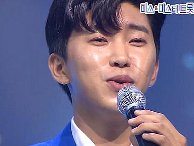 뉴에라는 왜 매번 <strong>임영웅</strong>에게만 실수?…누락 <strong>논란</strong>에 결국 팬이 나섰다 “<strong>임영웅</strong>사랑해”