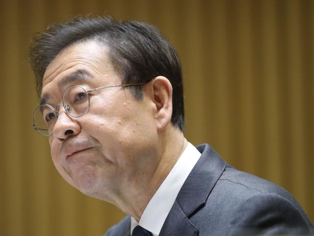 박 前시장 <strong>휴대전화</strong> 비번 풀어 포렌식… 수사 속도 내나