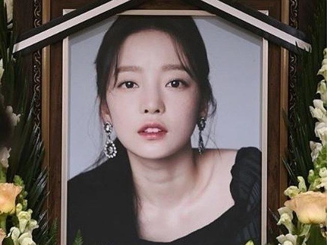 [POP이슈]故 구하라 친모, 입 열었다.."딸과 누구보다 애틋한 사이, 모정 나눠" 주장