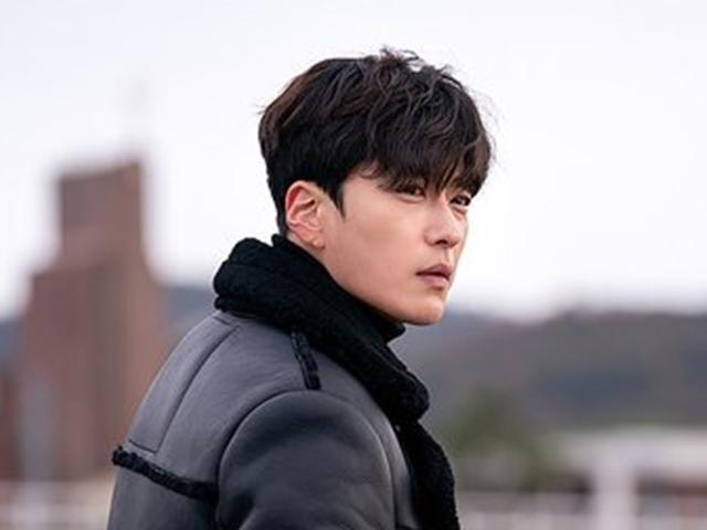 “오늘부터 1일, 죽어도 안 놔줘” 지능파 모범형사 <strong>장승조</strong>