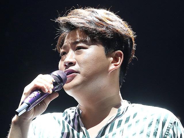 ‘불법<strong>도박</strong> 논란’ <strong>김호중</strong>, ‘미스터트롯’ 콘서트 단체곡 제외 통편집