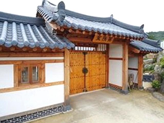 '편스토랑' <strong>한다감</strong>, 한옥 대저택 공개 "대문만 아파트 한채 값"