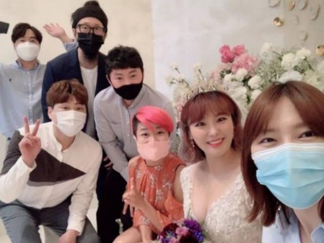 권미진 결혼식 사진+훈남 신랑 공개..동료는 모두 마스크 착용(ft.김혜선)