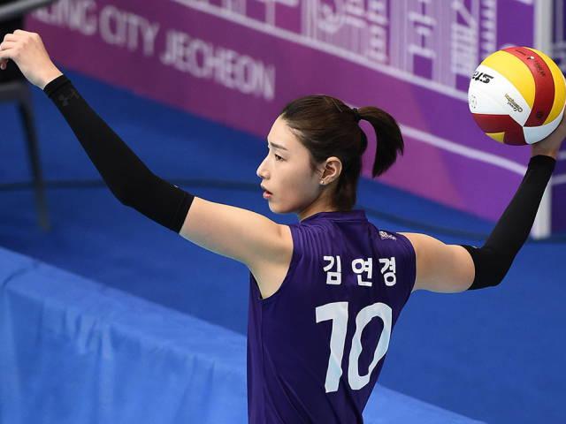 '김연경이 돌아왔다' 10년 만의 국내 복귀전