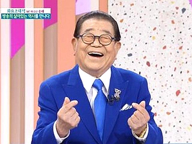 '<strong>아침마당</strong>' 송해 "임영웅·이찬원 보면 뿌듯…건강 이상 없어"