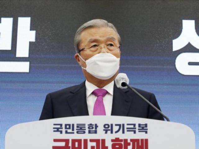 "안철수·<strong>홍정욱</strong>? 왜 자꾸 물어" 짜증 낸 김종인의 속내는 '들어와'