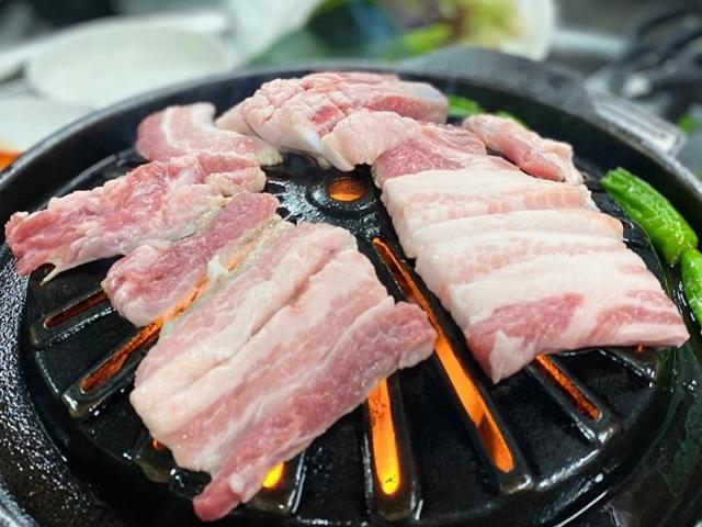 100년을 이어갈 정겨움, 전국 노포 <strong>고깃집</strong> BEST 5