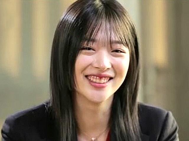 "내가 뭘 잘못했나요"‥故최진리·설리 추모, 영원히 시들지 않는 꽃이 되어