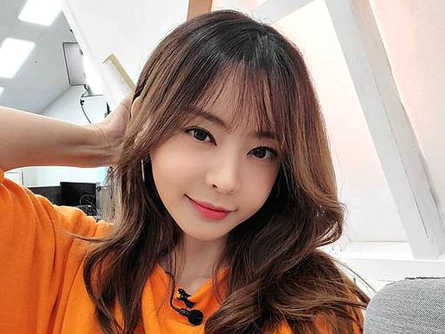1억3000만원짜리 전기차 구입한 서유리 “일론 머스크 형 믿어… 할부금은 미래의 내가”