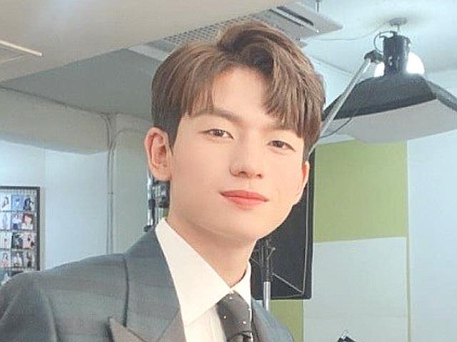 '<strong>과속</strong>스캔들' 왕석현, 폭풍성장 화제 그 후..훈내 폭발 슈트핏 근황