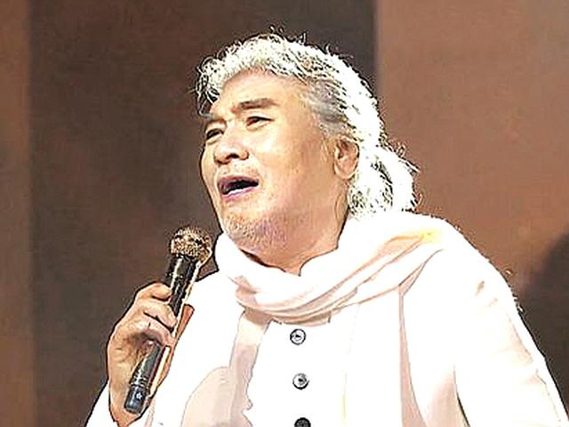 “나훈아 <strong>신드롬</strong>? 그는 지친 국민 달래곤 홀연히 사라졌다”