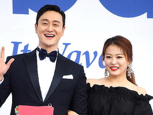 김원효♥심진화 “<strong>결혼</strong> 후 6년간 매일 같이 샤워..김원효가 원해서, 적응 안됐다”