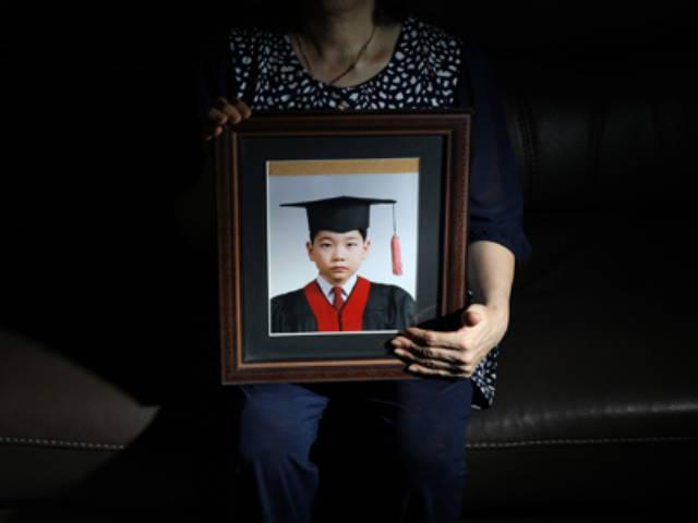 “무심했던 내가 미웠니?”…착신 정지된 휴대전화에 묻는다[히어로콘텐츠/증발]