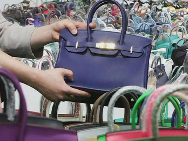 '특 S급' 짝퉁 팔다 덜미…부유층에 판 돈으로 포르쉐 굴렸다