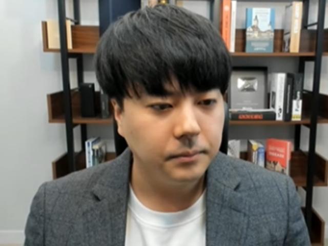 "저는 살인자입니다"…유튜버 <strong>정배우</strong>, 로건 아내 유산 소식에 뒤늦은 사과