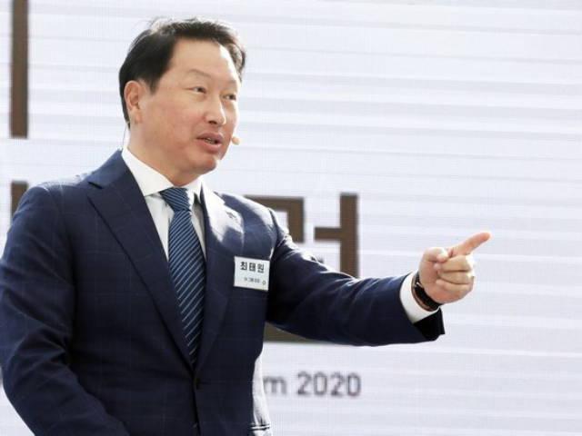 최태원 <strong>SK</strong><strong>회장</strong> "기업의 사회적 역할 새로 쓰겠다"